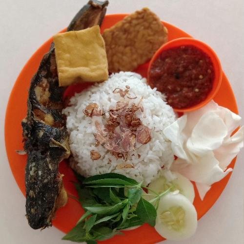 NASI UDUK BEBEK + TAHU TEMPE menu Nasi Uduk Spesial Mas Nur, Setiabudi