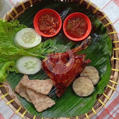 Nila goreng menu Pecel Lele Selera Special Nasi Uduk, Indraprasta