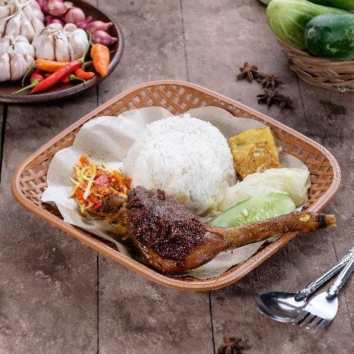 Ayam Potong Hitam Madura menu LIT DULIT Bebek Hitam Madura & Ayam Kremes, Jalan Brantas, Tegal Boto Lor