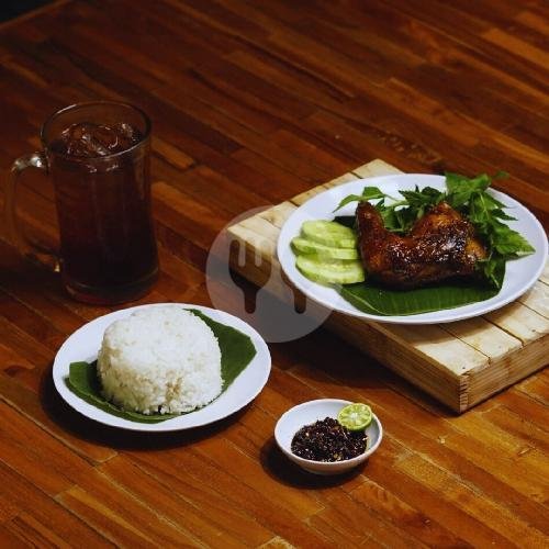 Paket Ayam Goreng Dada menu Bebeke Om Aris, Buah Batu
