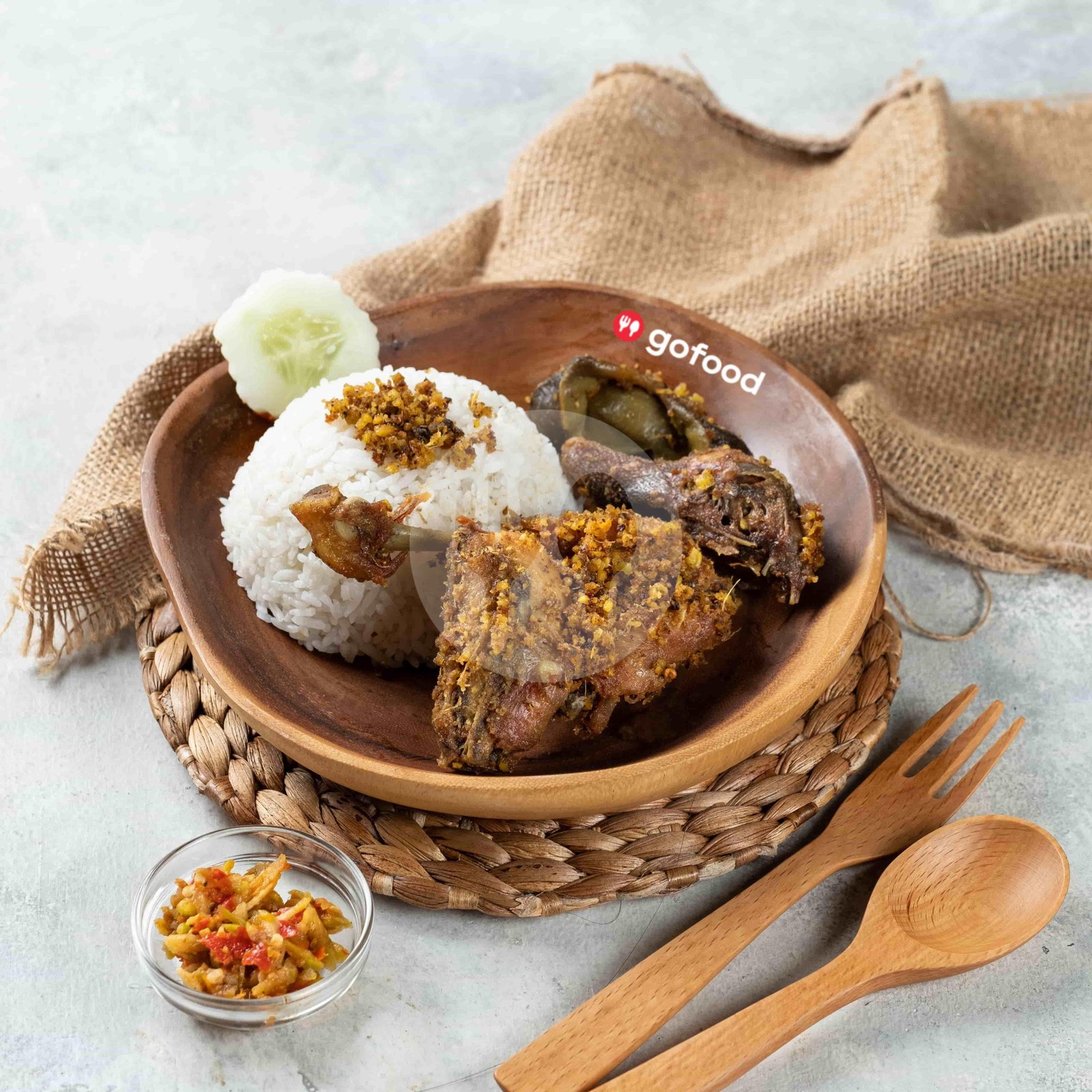 Nasi Putih + Ayam Goreng menu Bebek Sinjay, Bandung