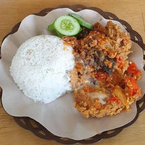 nasi ayam bakar menu Warung 138, KLOJEN