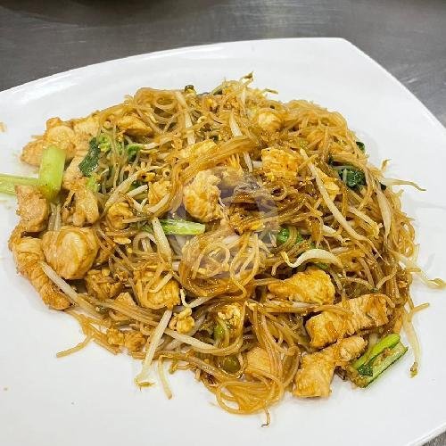 Kwetiau Goreng Seafood menu Bakso Loncat, Pasar Baru