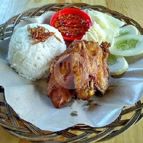 Lele Goreng menu Pecel Lele Mas Gesang & Es Cappucino Cincau, Wirobrajan