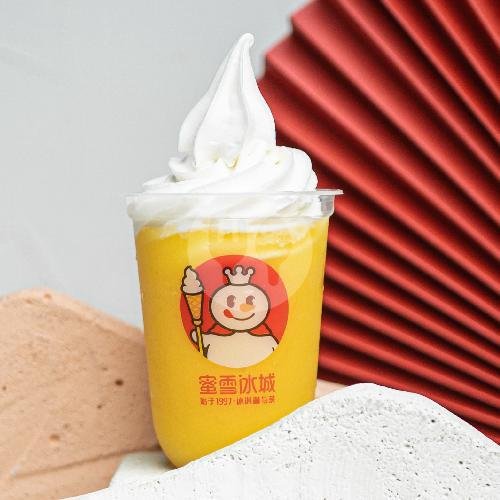 Strawberry Smoothies menu Mixue Manukan, Manukan Kulon