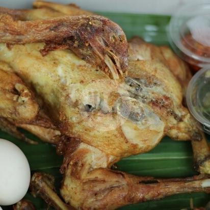 Ayam Goreng menu Ayam Ingkung, Ayam Goreng, Ayam Bakar, Dapoer Limasan