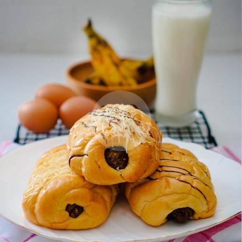 Roti Coconut Butter menu Dyriana Bakery, Prof. Dr. Hamka