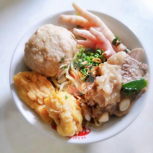 Bihun Baso Kuah menu Mie Baso Warkad, Cikutra Barat