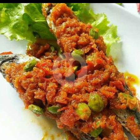 Nasi Pindang Suwir  Balado menu Kedai Kebun Pisang