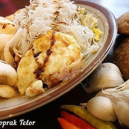 Ketoprak Telur menu Ketoprak Jakarta BANG RUDY, Monjali