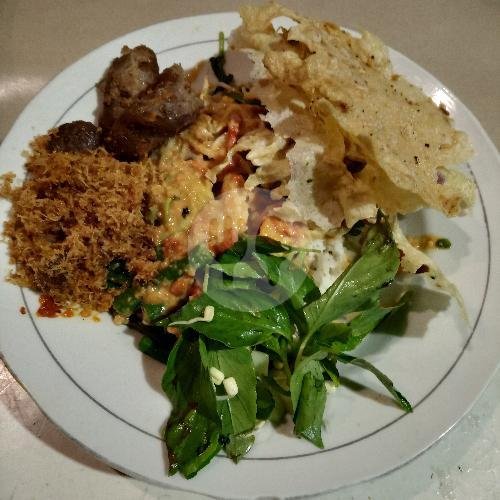 Nasi Pecel Ayam Goreng menu Pecel Suzanna, Gubeng Kertajaya