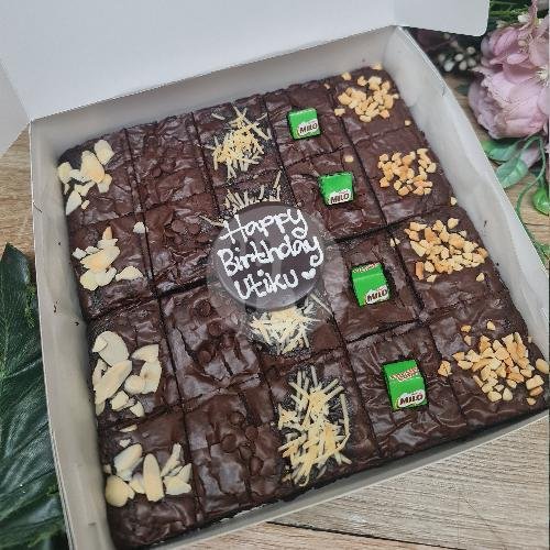 Fudgy Brownies Bites menu Omah Brownies, Blimbing