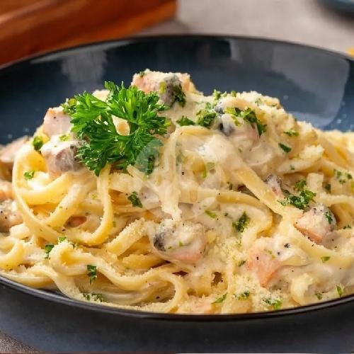 SPAGHETTI AGLIO OLIO menu Oasis Coffee, Pekalongan Timur