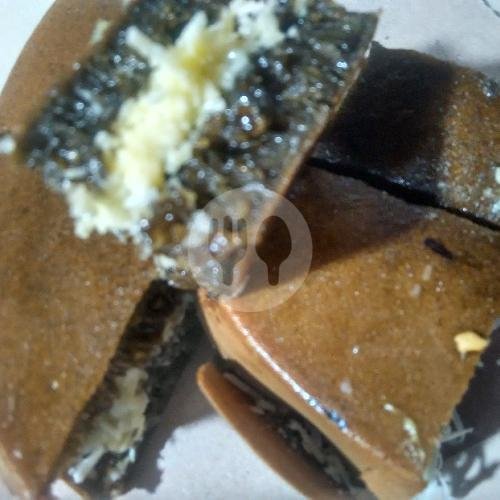 Black Forest Pisang Susu menu Martabak Mas Fajar, Panyileukan