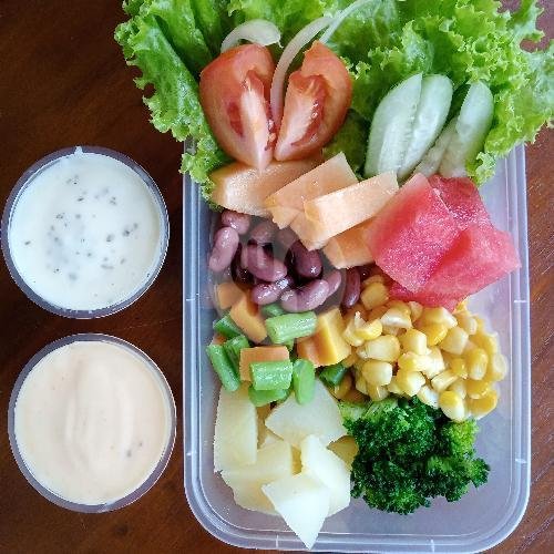 Toping Buah menu Melt Salad, Sukun Raya
