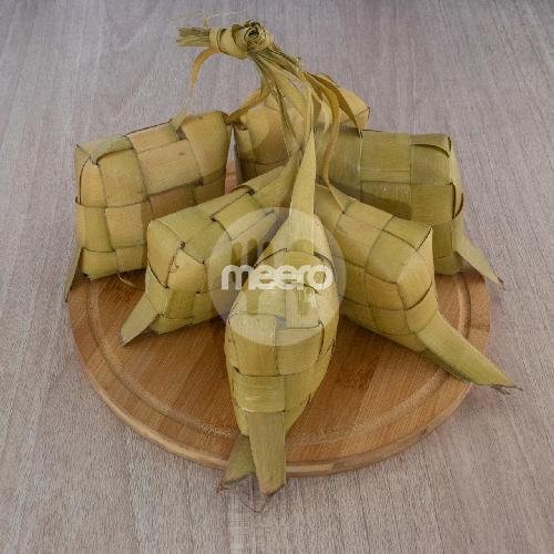 Ketupat + Bumbu menu Sate Padang Jaso Kawan Lamo, Cibodas