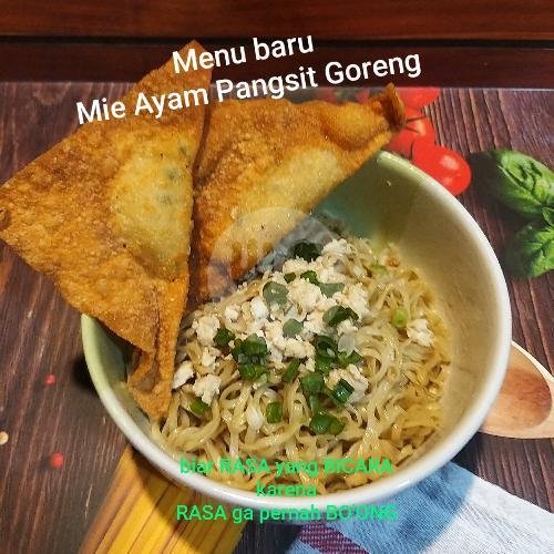 Review Kedai Bakso Alloha: Mie Ayam Lezat dan Suasana Bersih di Semarang
