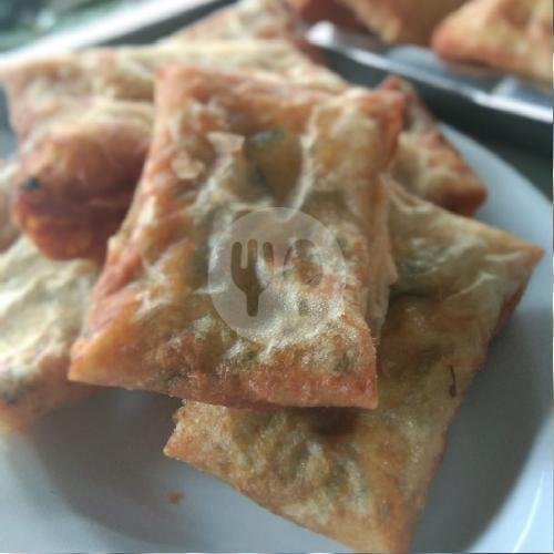 Karoket menu Nasi Kuning Cikawao Ibu Nina, Cikawao