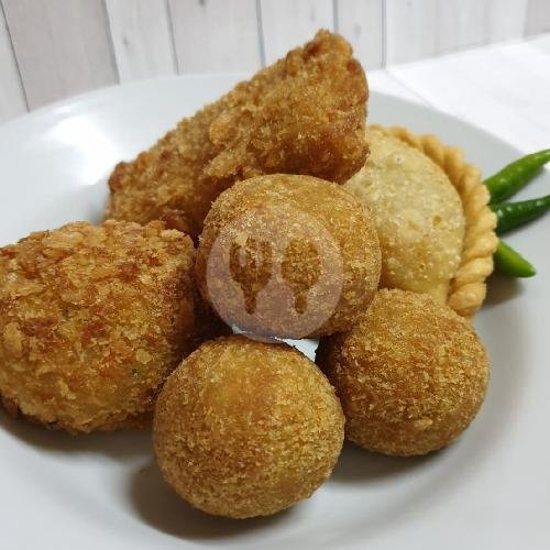 Review Menarik Risoles & Kroket Regency di Semarang: Kuliner Wajib Coba!