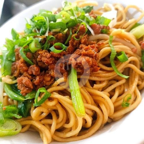 Nasi Tim + Pangsit 2pcs, Bakso 1pcs menu Mie Ayam Bangka Asan, Perumnas Klender