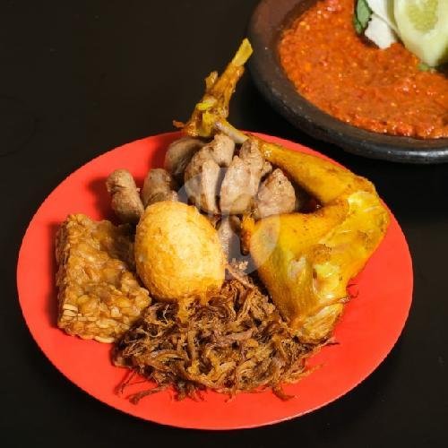 Review Warung Bu Kris: Pengalaman Makan Memuaskan di Ruko Pengampon Surabaya