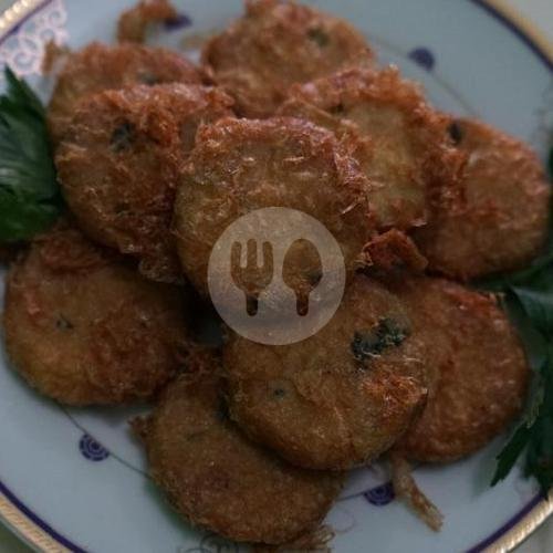 Peyek Kacang menu Soto Sapi Pak Fai Palagan, Ngaglik