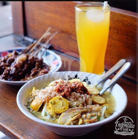 Soto Ayam Special+ Nasi menu Soto Ayam Lamongan Bu Trimo, Palmerah