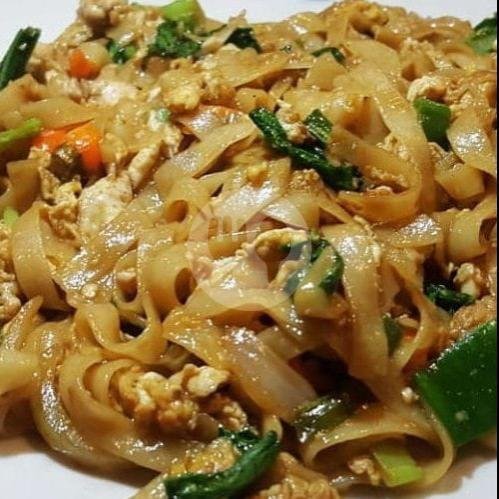 Mie Goreng Sosis menu Warung Bakmi Pak Medi, Mojolaban