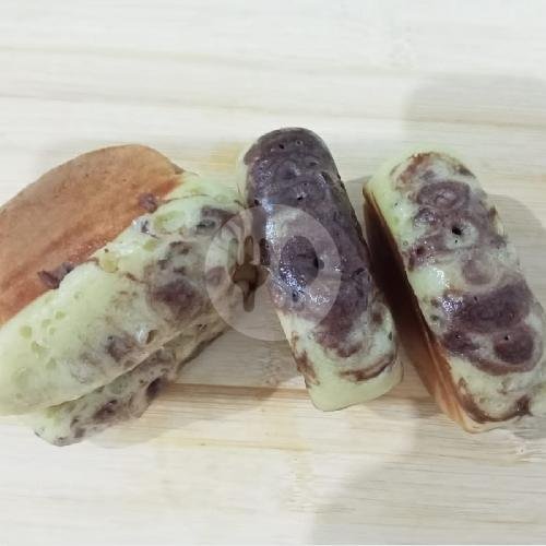 Pukis Pisang menu Martabak Tomang Cakwe, Kebon Jeruk