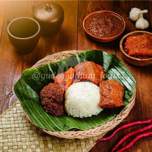 Nasi Gudeg Krecek Telur Tahu menu Gudeg Yu Djum, Mbarek