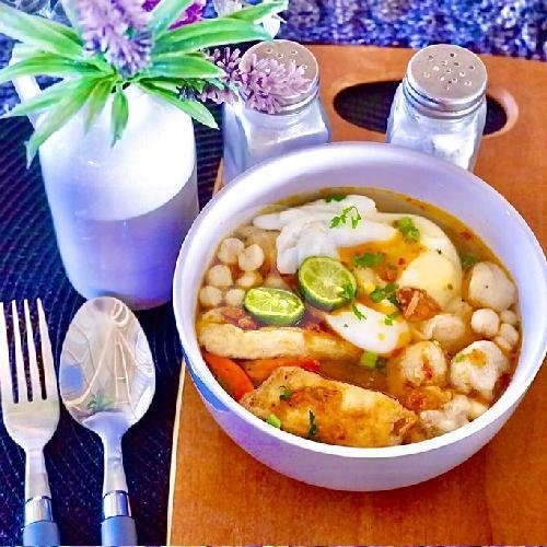 Komplit Ber-3 menu Baso Aci Bewok, Pejaten Barat