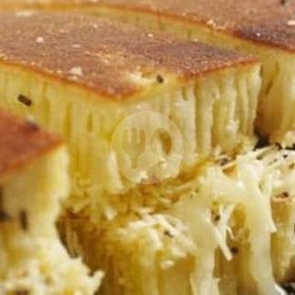 Tumpuk Spesial Telor Bebek menu Martabak Dan Terbul Roprees, Lawang