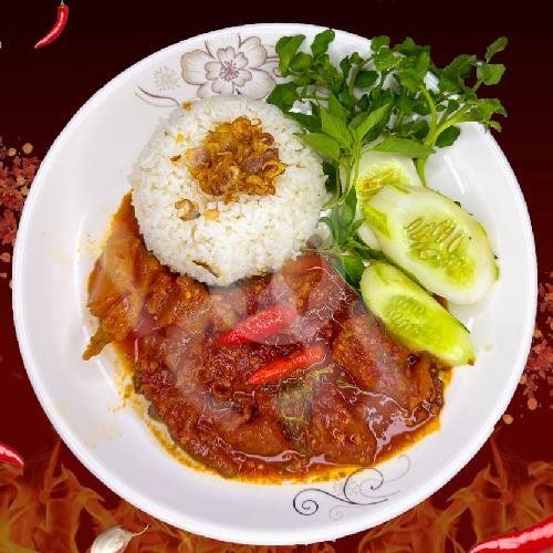 Ayam Goreng Kremes Sambal Bawang menu Kikil Pedas Mbledos, Rumah Pojokan
