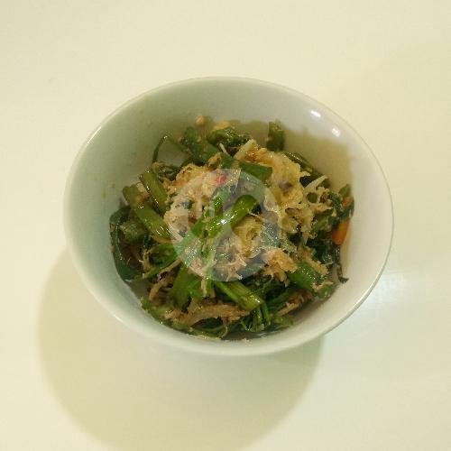 Ayam Goreng Srundeng + Sambal menu Warteg Cemara, Tanjung Duren