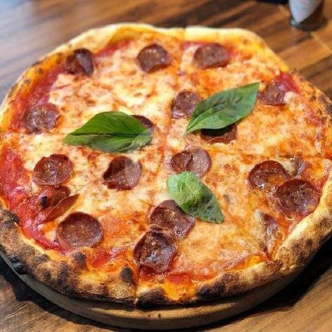 Beef Pepperoni menu Pizza Krust Kuningan, Setiabudi