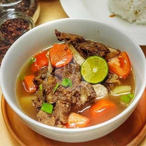 Ayam Bakar Madu Ontohod: Pengalaman Kuliner yang Meresap Sampai ke Tulang di Bandung