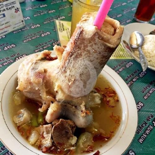 Review Sop Sumsum Pak Kayin: Pengalaman Kuliner di Malang yang Layak Dicoba
