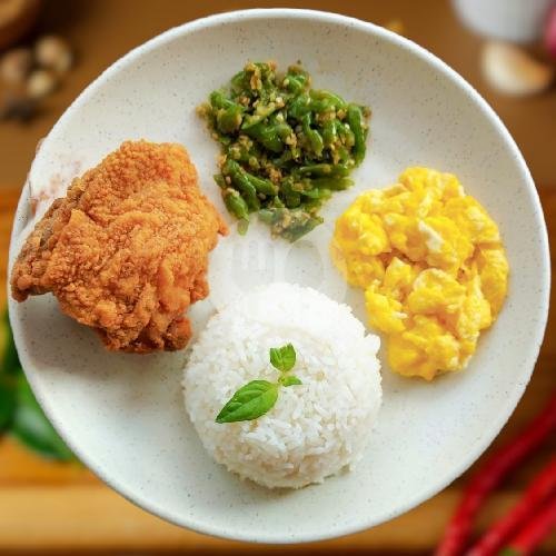 Nasi + Ayam Crunchy Sambal Goang menu Ceker Genit & Ayam Genit, Gegerkalong
