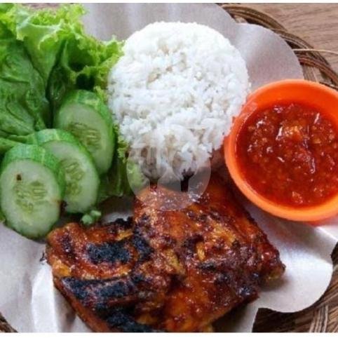 Ayam Bakar+Nasi+Esteh menu Ayam Geprek Dan Penyetan Ambyar, Letnan Tori Subiantoro