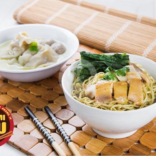 Pekchamkee Ayam Kampung Rebus MinyakJahe 1/2 Ekor menu Bakmi AFU Pek Cham Kee, Petojo Sabangan