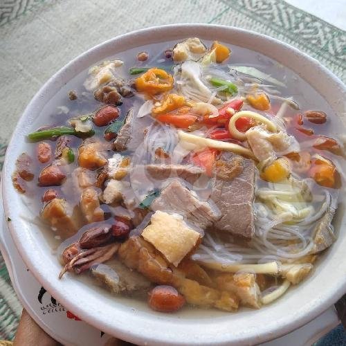 Mie Toprak Gading Yu Sri: Surga Kuliner di Pasar Kliwon Surakarta