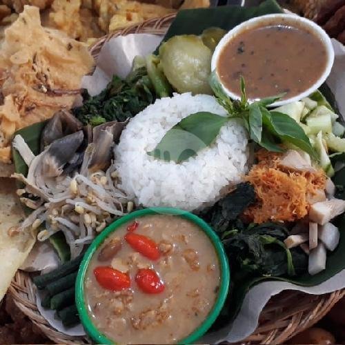 Nasi Pecel PEDAS TUMPANG menu Pecel Tumpang Bu Djarot, Lowokwaru