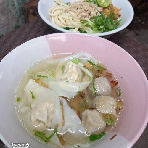 Mie Baso Cincang + Kikil menu Mie Baso Elvira, Veteran