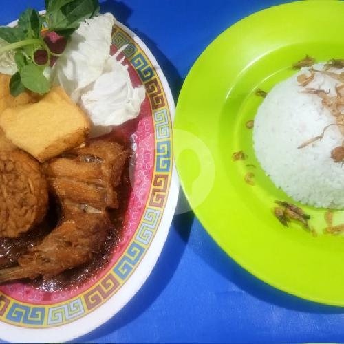 Bebek Dada Goreng Komplit menu Pecel Lele Lamongan Gaul, Pungkur