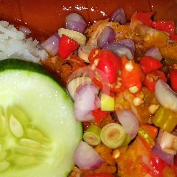 Paket Ayam Geprek Komplit Sambal Ijo + Sosis Bakar Jumbo + Nutrisari menu Ayam Geprek Nge-He, Krembangan