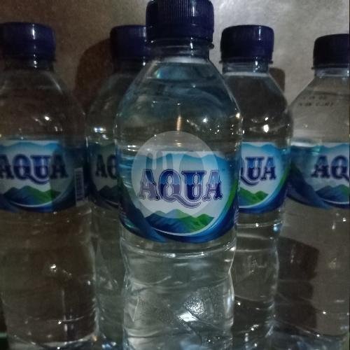 Air Mineral AQUA menu Soto Ayam Ceker Pak Ali, Gandaria