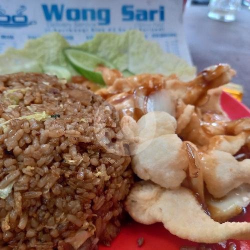 Nasi Goreng + Udang Tepung menu Wong Sari Chinesefood, Cibogo Atas