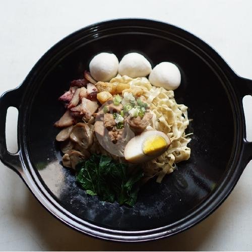 Mie Kriting Porsi Besar menu Bakmi Ahua