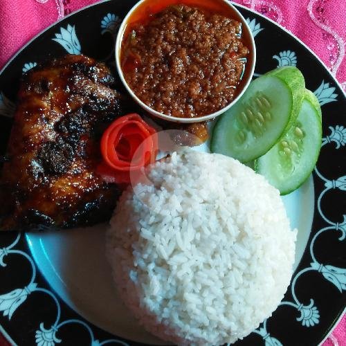 Ayam Bakar Biasa menu Ayam mantul lie resto, Desa pekantingan