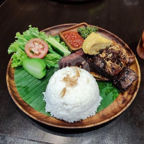 Lalapan Ayam Bakar Kampung menu Donat Endullita